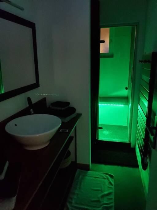 Le Spa Parmentine, Jacuzzi Hammam Villa Rochefort  Exterior photo